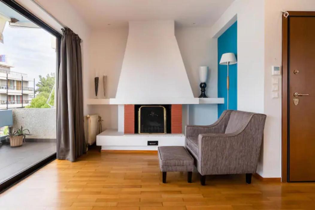 Βright Walled Designed Apt In Glyfada Center Atene Esterno foto