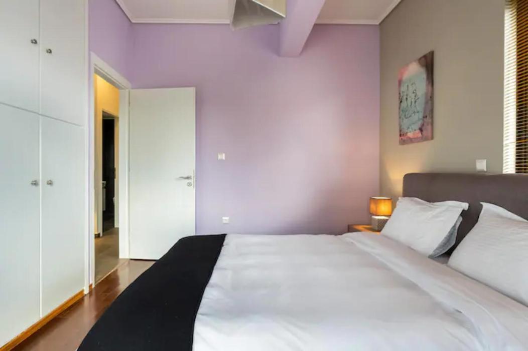 Βright Walled Designed Apt In Glyfada Center Atene Esterno foto